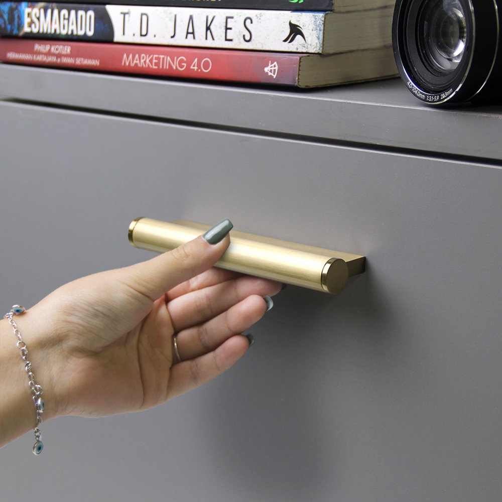 Puxador Alça Sorento Liso 96MM Gold Escovado ZP5450.096 - Zen